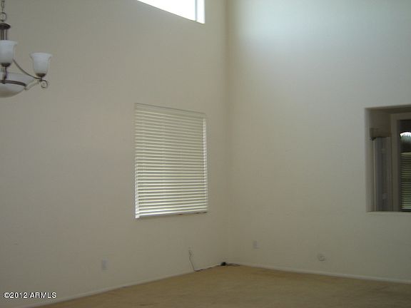 5th image of 662 E Palomino Way