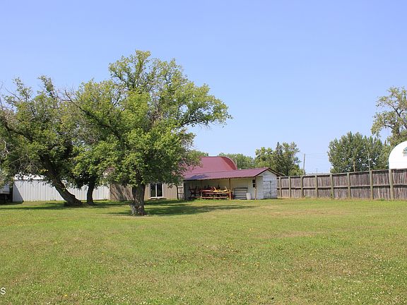 329 3rd St, Fingal, ND 58031 | MLS #4012121 | Zillow