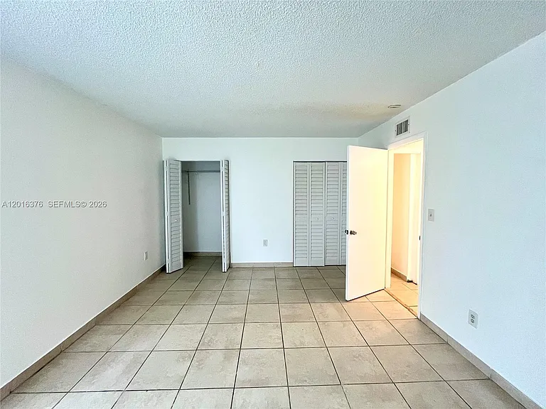 11925 NE 2nd Ave #B101 — Photo 11