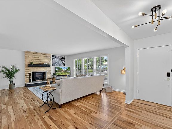 3rd image of 3745 Pilgrim ROAD
