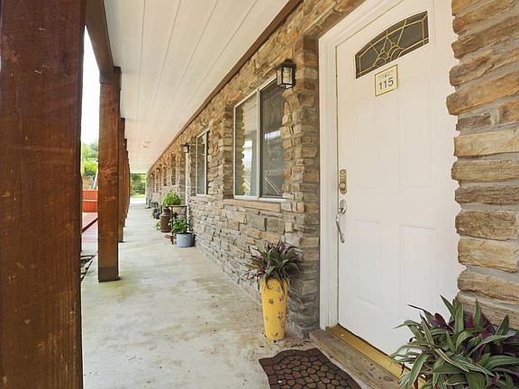 2nd image of 1447 Heights Blvd #115