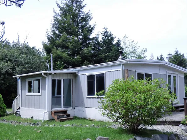 90955 Hollywood Ln, Coos Bay, OR 97420