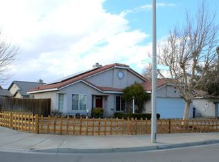 37003 Sylvan St, Palmdale, CA 93552