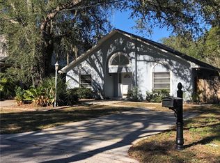1707 Round Pond Ave, Tampa, FL 33612