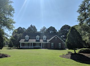 290 Plantation Dr, Alma, GA 31510