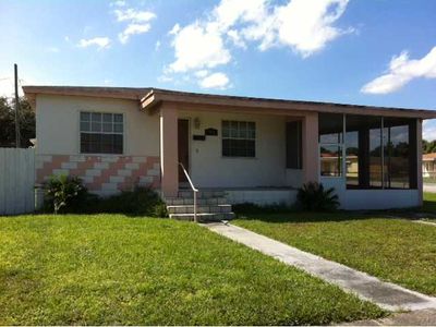 5590 E 7th Ave, Hialeah, FL, 33013