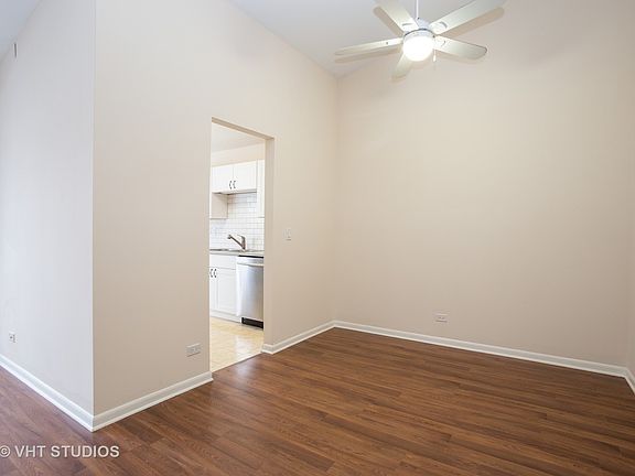 5th image of 321 Pembroke Ct APT 4