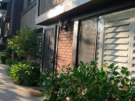 2nd image of 14456 Foothill Blvd Unit 15