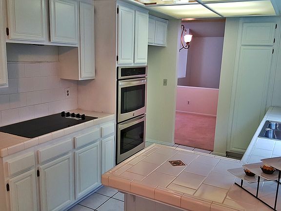 5th image of 28075 Valcour Dr
