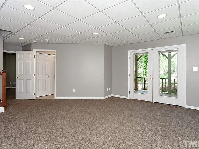 107 Thensia Ct — Photo 22
