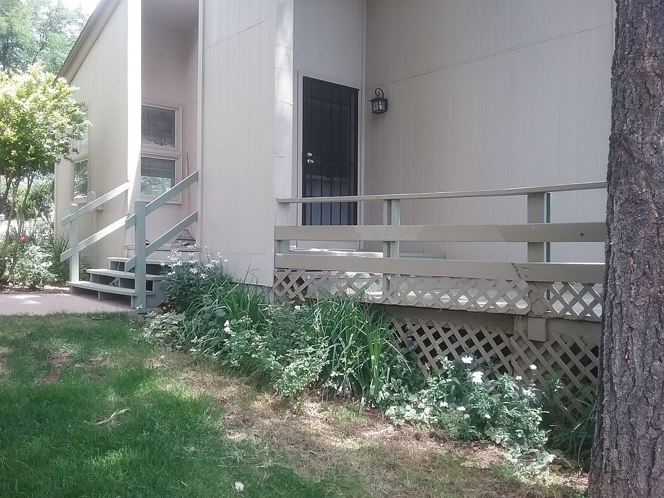 Lovely home on golf course