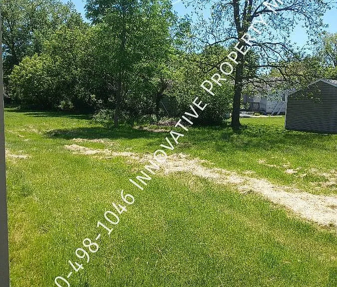2266 Donovan St — Photo 21