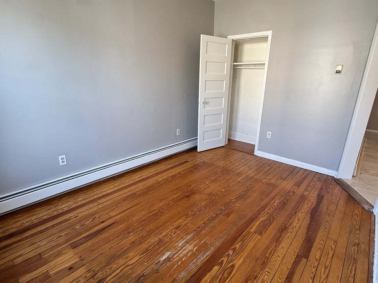 3 bed, 1000 sqft, $1,699 — Photo 4