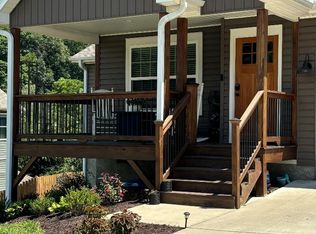 105 Ivey Farms Rd, Candler, NC 28715