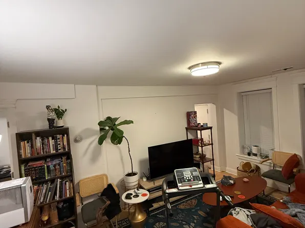 2435 N Geneva Ter #G, Chicago, IL 60614