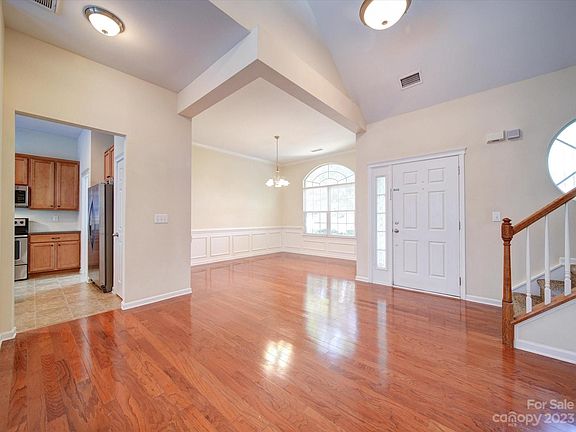 4th image of 5826 Kirkwynd Commons Dr