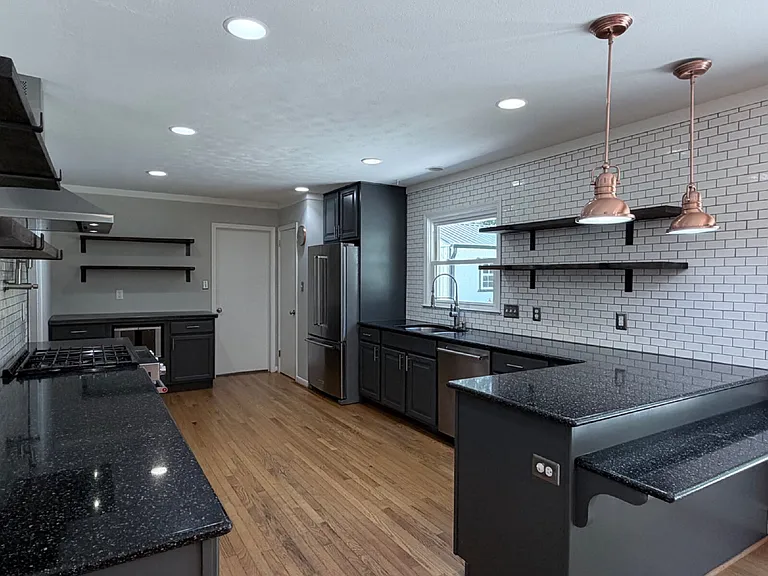 18 Carjen Ave — Photo 29