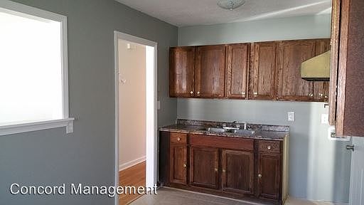 4th image of 715 Devon Dr