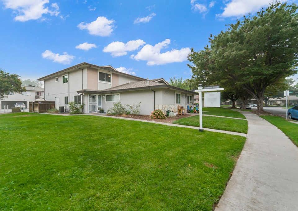 1st image of 1362 Shawn Dr Unit 3