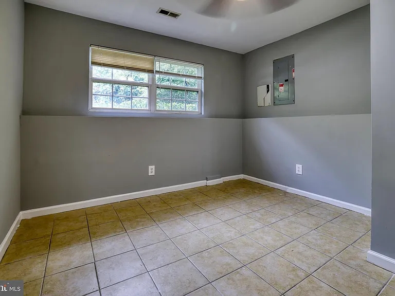 30 Flaxleaf Ct — Photo 21