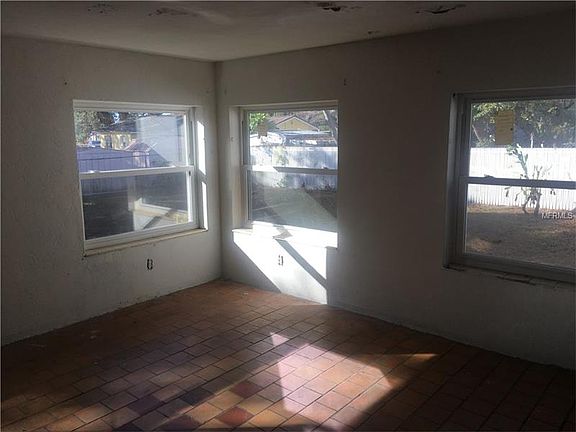 5th image of 3720 5th Ave S