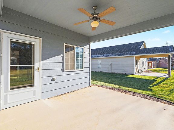 5th image of 13117 W Hunters View St