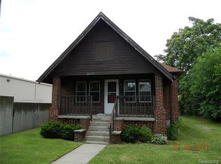 20771 Garden Ln, Ferndale, MI