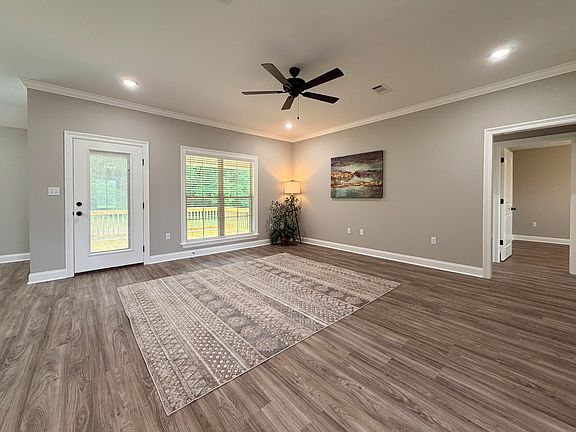 5th image of 68 Meadow Breeze Rd