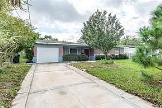 10209 N Valle Dr
