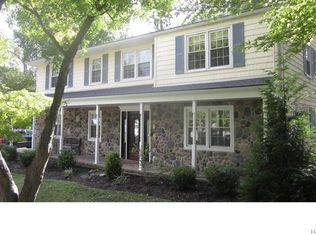 156 Hardwood Dr, Tappan, NY 10983