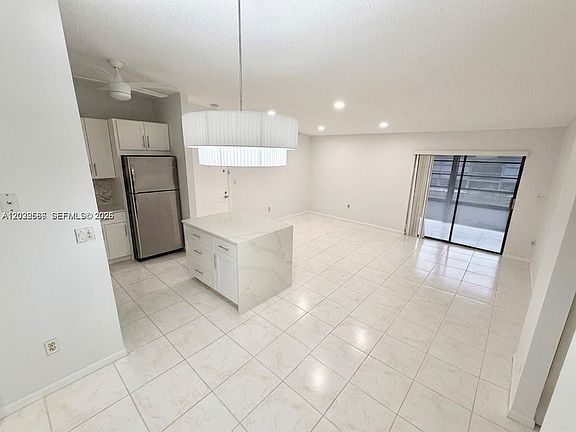 5th image of 7857 Ashmont Cir #213