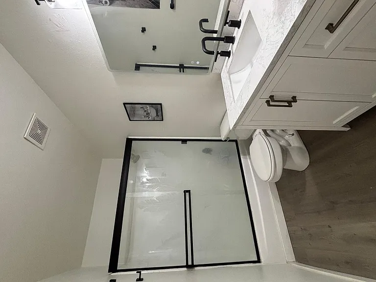 1600 E Laguna Dr — Photo 10