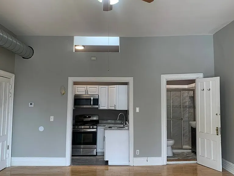 21 Elk St #401 — Photo 5