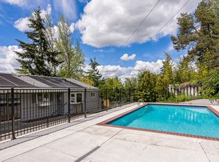 3415 Onyx St, Eugene, OR 97405