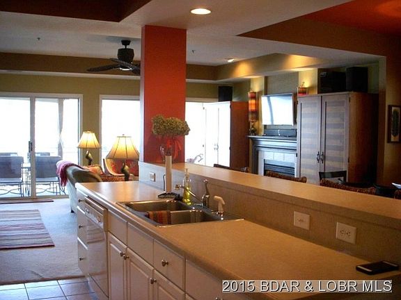 3rd image of 184 E Palisades Condo Dr #1B
