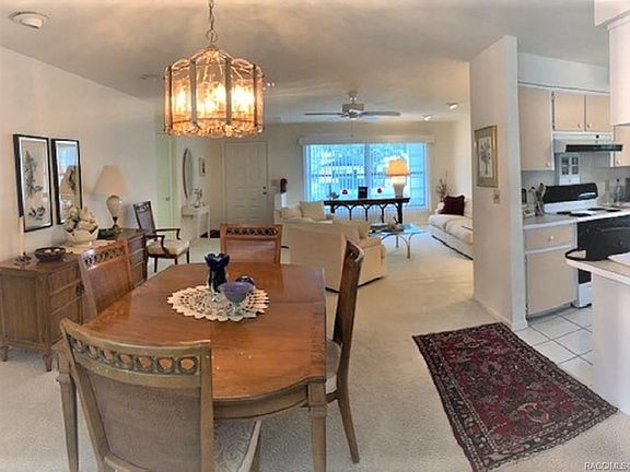 3rd image of 3596 N Tamarisk Ave
