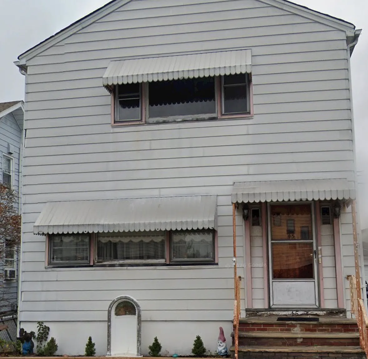 2 bed, $2,300 — Photo 1