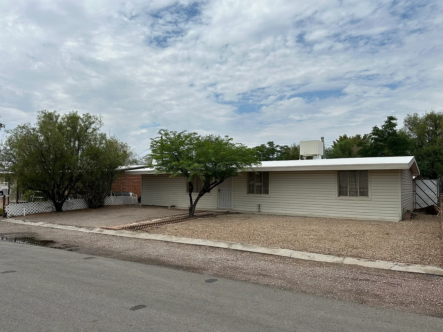 4 bed, 1210 sqft, $1,775 — Photo 3