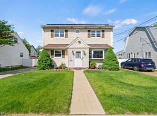 34 Lotz Hill Rd, Clifton, NJ 07013