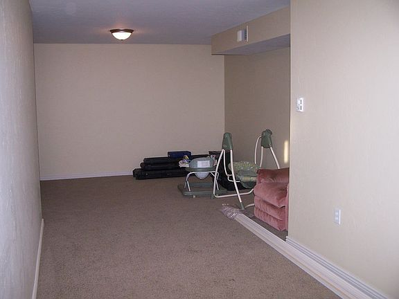 4th image of 149 Dawn Dr
