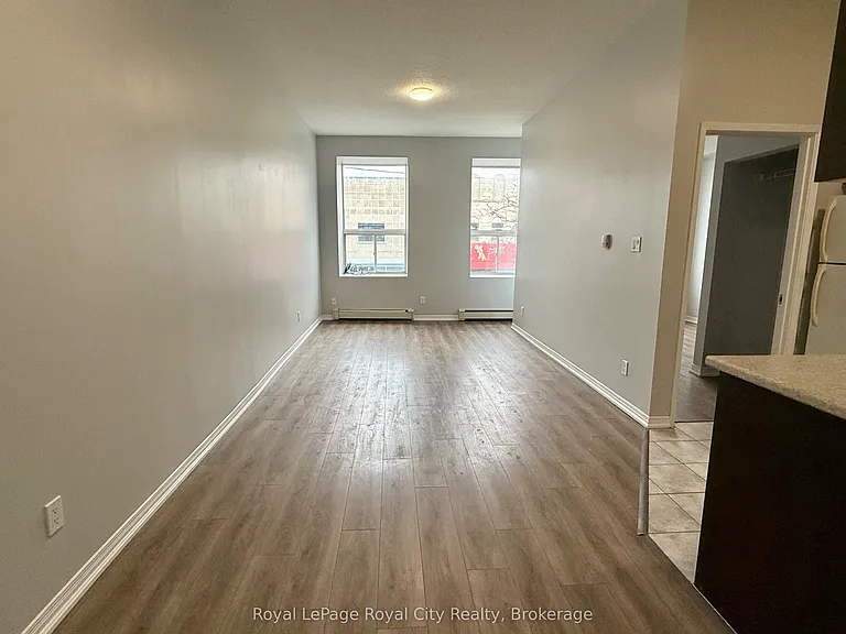 116 Wyndham St N #1 — Photo 4
