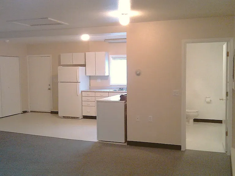 2210 E 74th Ave #B — Photo 4