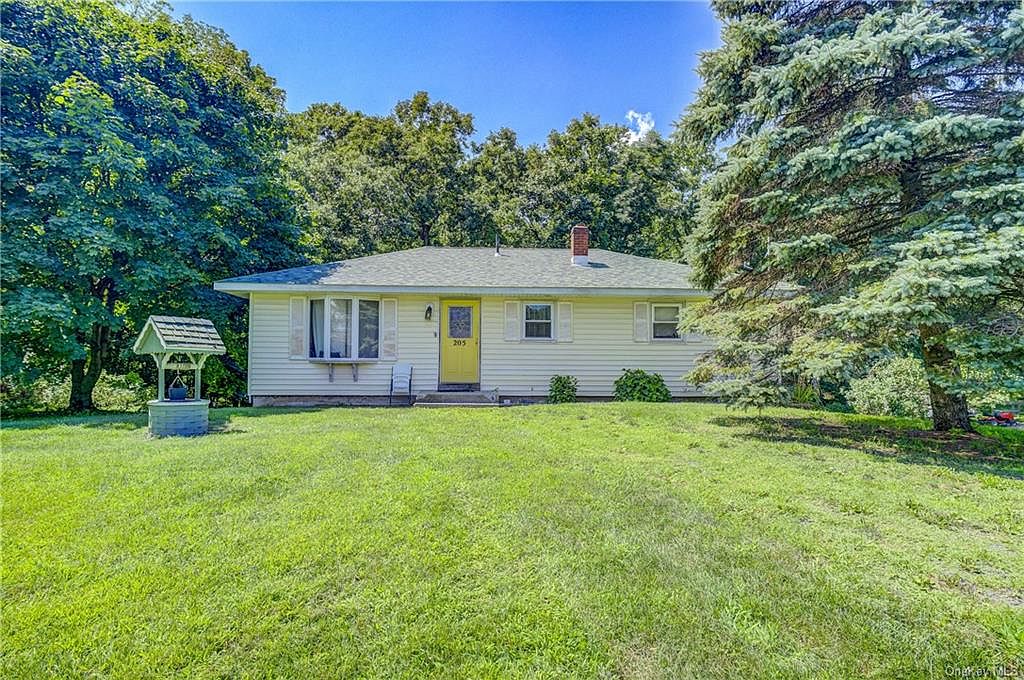 205 S Centerville Road, Middletown, NY 10940 Zillow