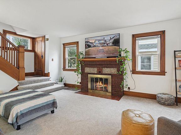 5th image of 1256 Longfellow Ave