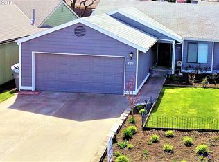 831 Sieverkropp Dr, Hood River, OR 97031