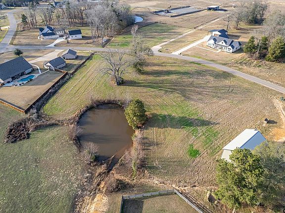 3rd image of 21357 Memory Ln