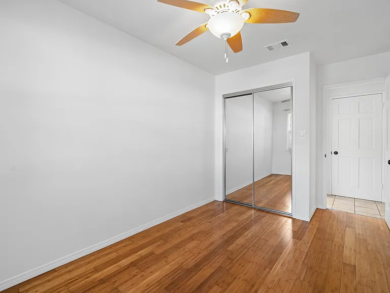 11958 Rochester Ave #11958 — Photo 9