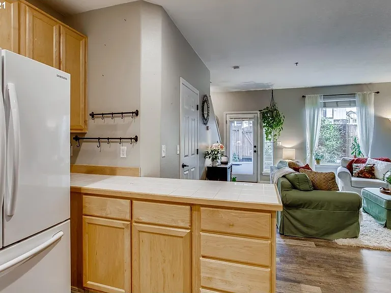 1130 NE Perl Way #1130 — Photo 7