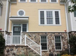 70 Parkview St, Weymouth, MA 02190