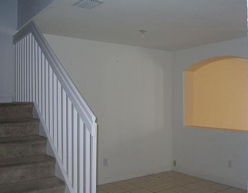 4th image of 2270 Shoma Drive #9